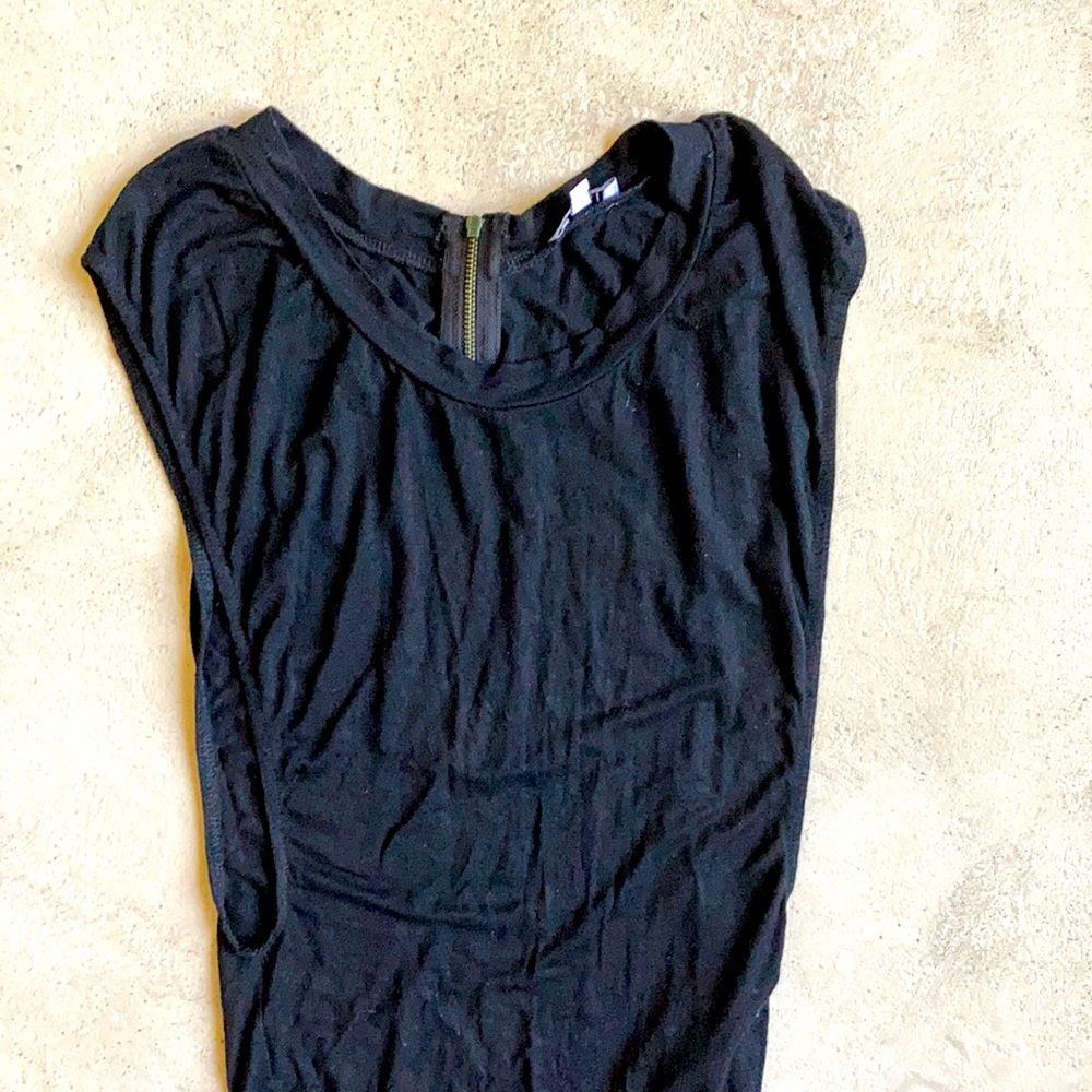 Low side black bodysuit. Capped sleeves.
